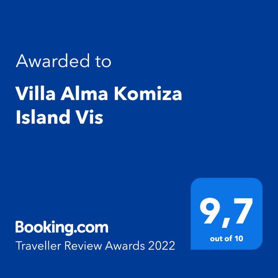Alma Island Vis Villa